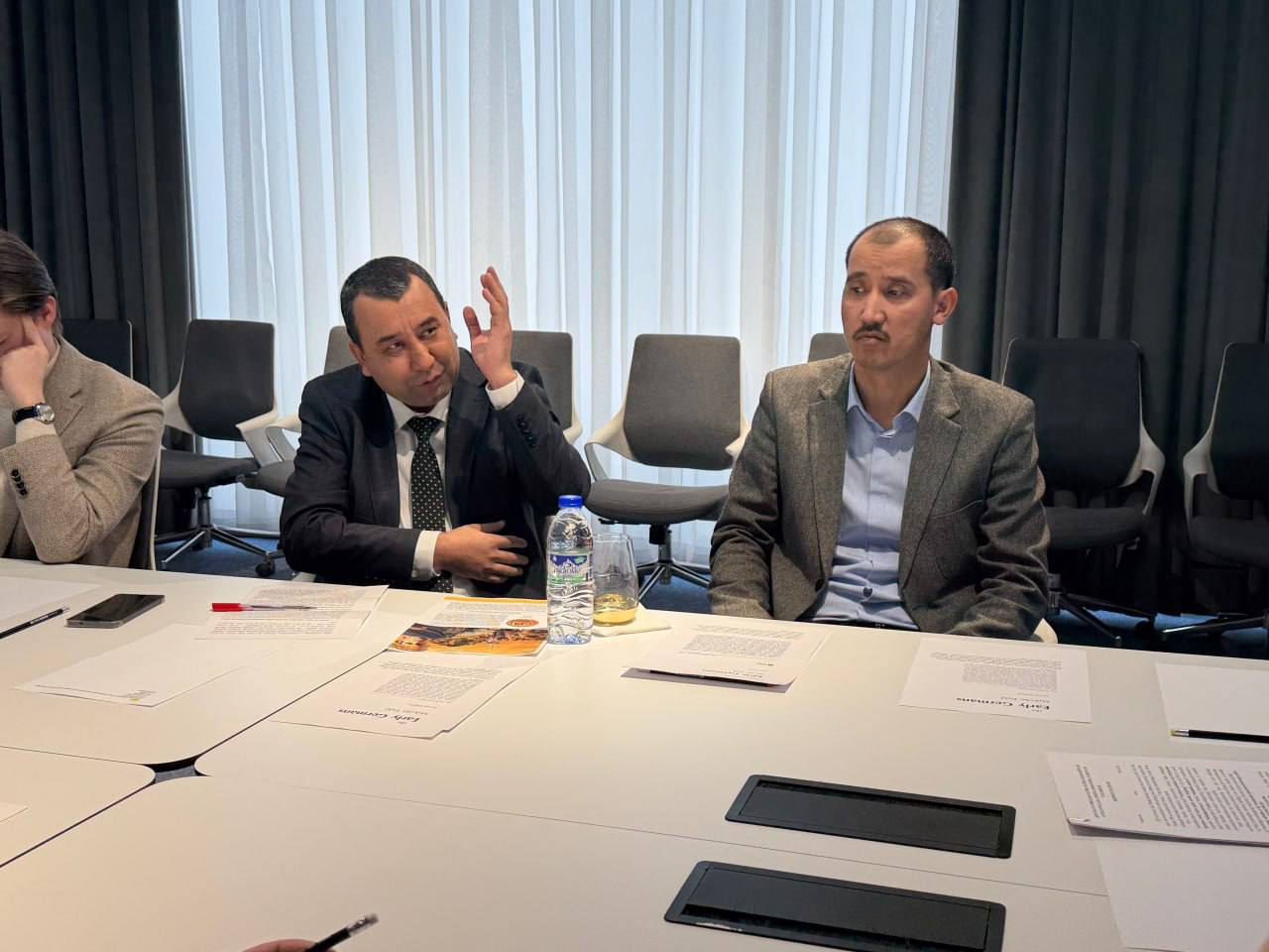 Joriy yilning 26-fevral kuni Pedagogik mahorat va xalqaro baholash ilmiy-amaliy markazida 2025-yil 15-apreldan 16-mayga qadar o‘tkazilgan malaka (toifa) sinovining Tarix fani bo‘yicha test topshirig‘i yuzasidan kengaytirilgan muhokama yig‘ilishi bo‘lib o‘tdi. 